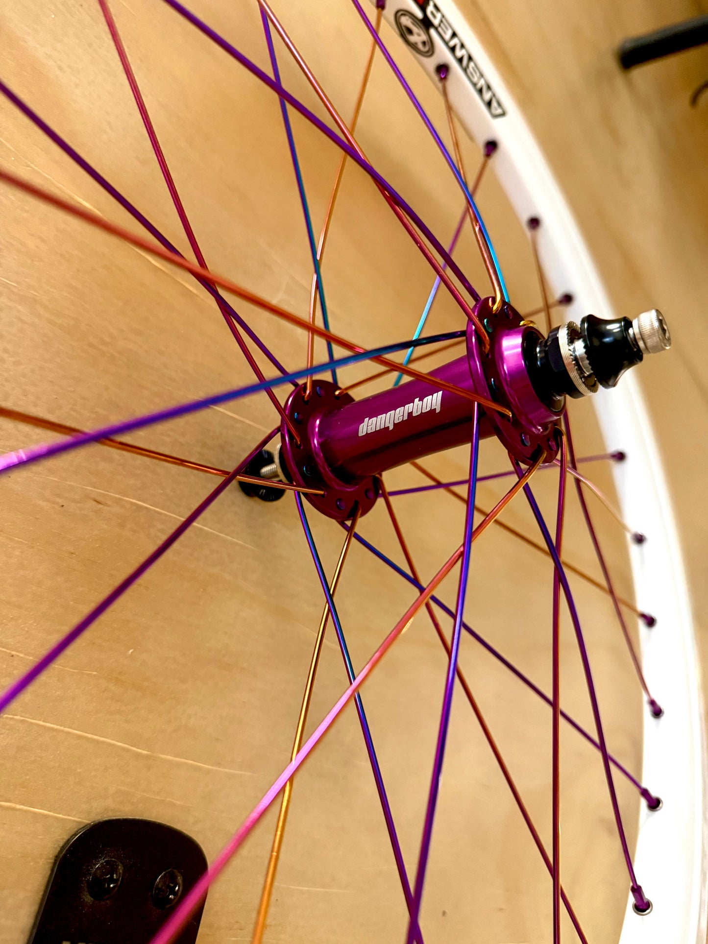 Mini 28h Answer/Dangerboy Wheelset White