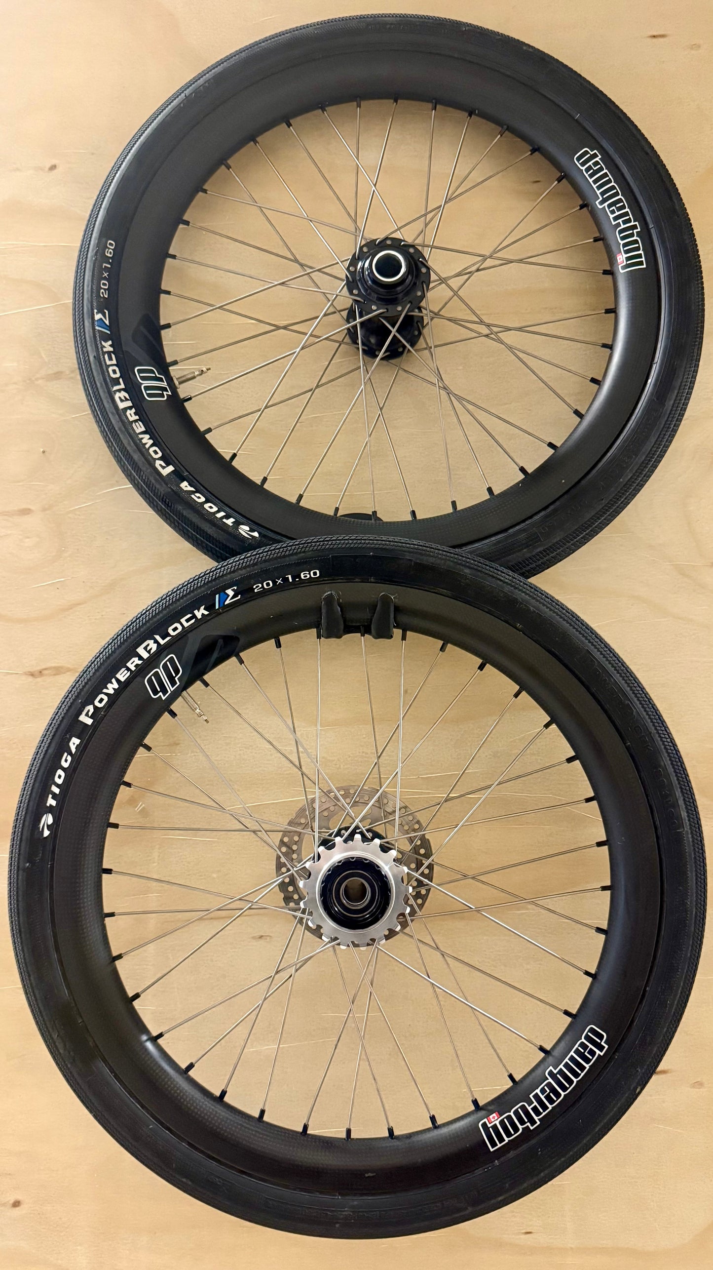 DEMO - Dangerboy Carbon 406 Pro Lite 36H Wheelset HSX SD-X Sniper Rear Hub & Titanium Spokes