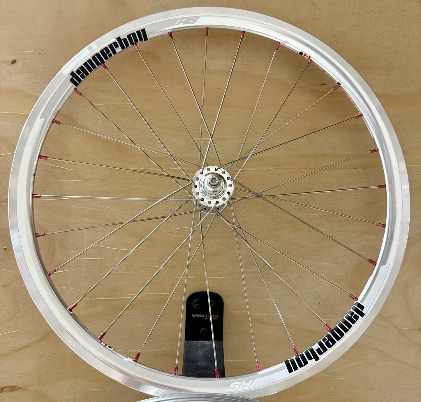 Expert 28h Dangerboy Wheelset Silver