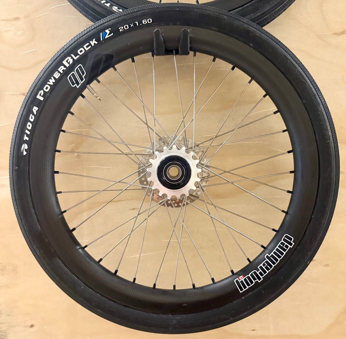 DEMO - Dangerboy Carbon 406 Pro Lite 36H Wheelset HSX SD-X Sniper Rear Hub & Titanium Spokes
