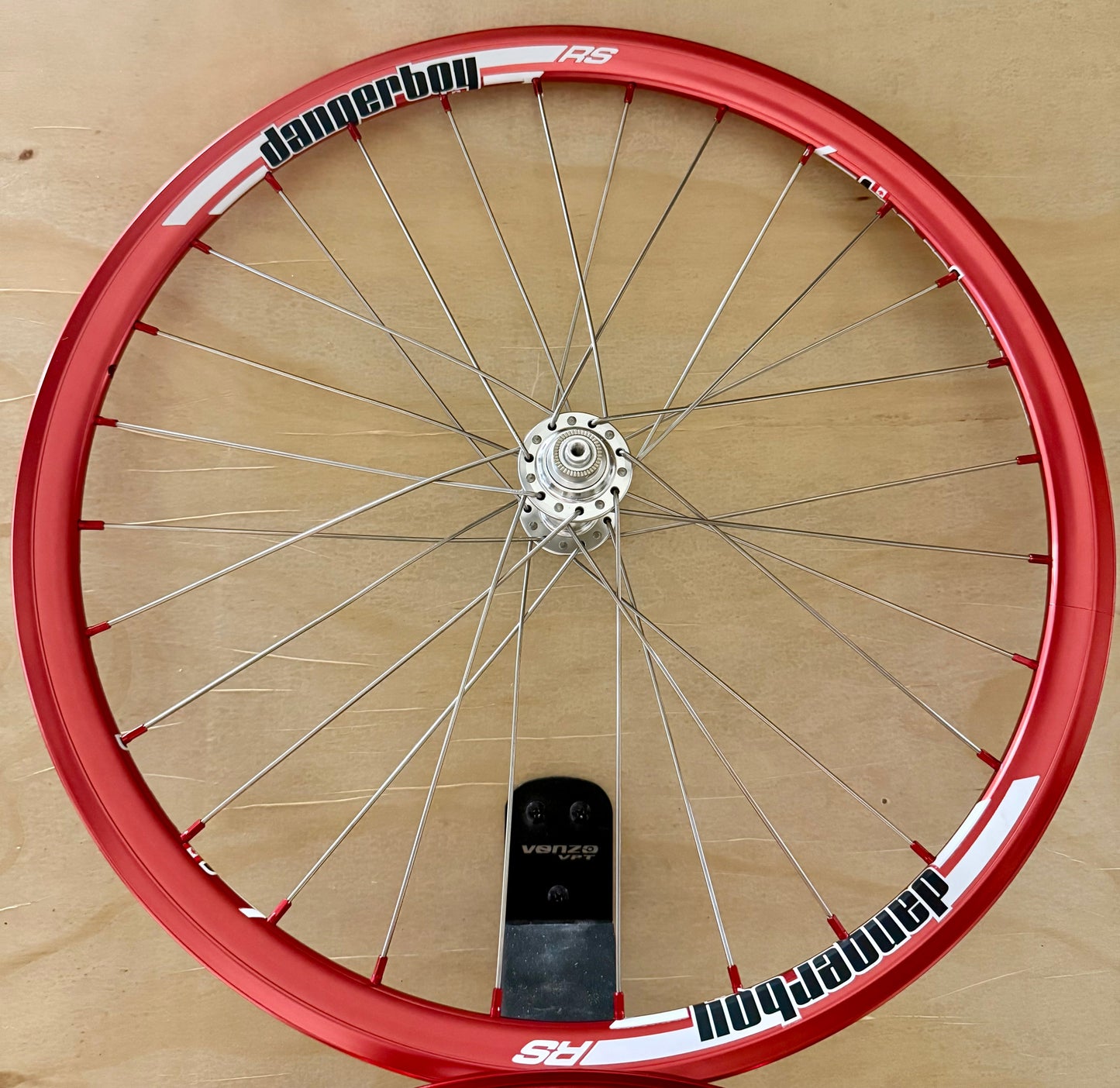 Expert 28h Dangerboy Wheelset Red