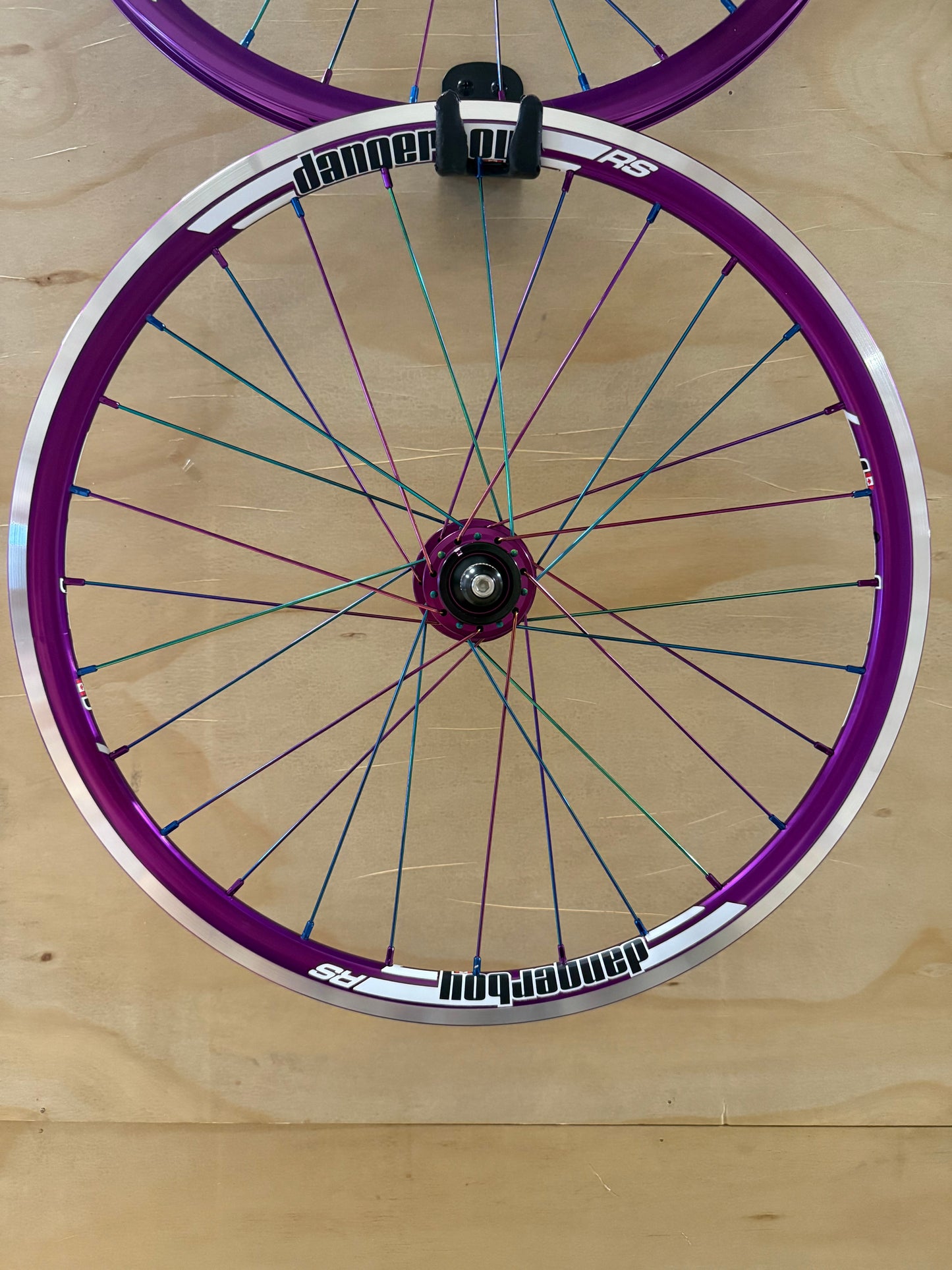 Expert 28h Dangerboy Wheelset Purple