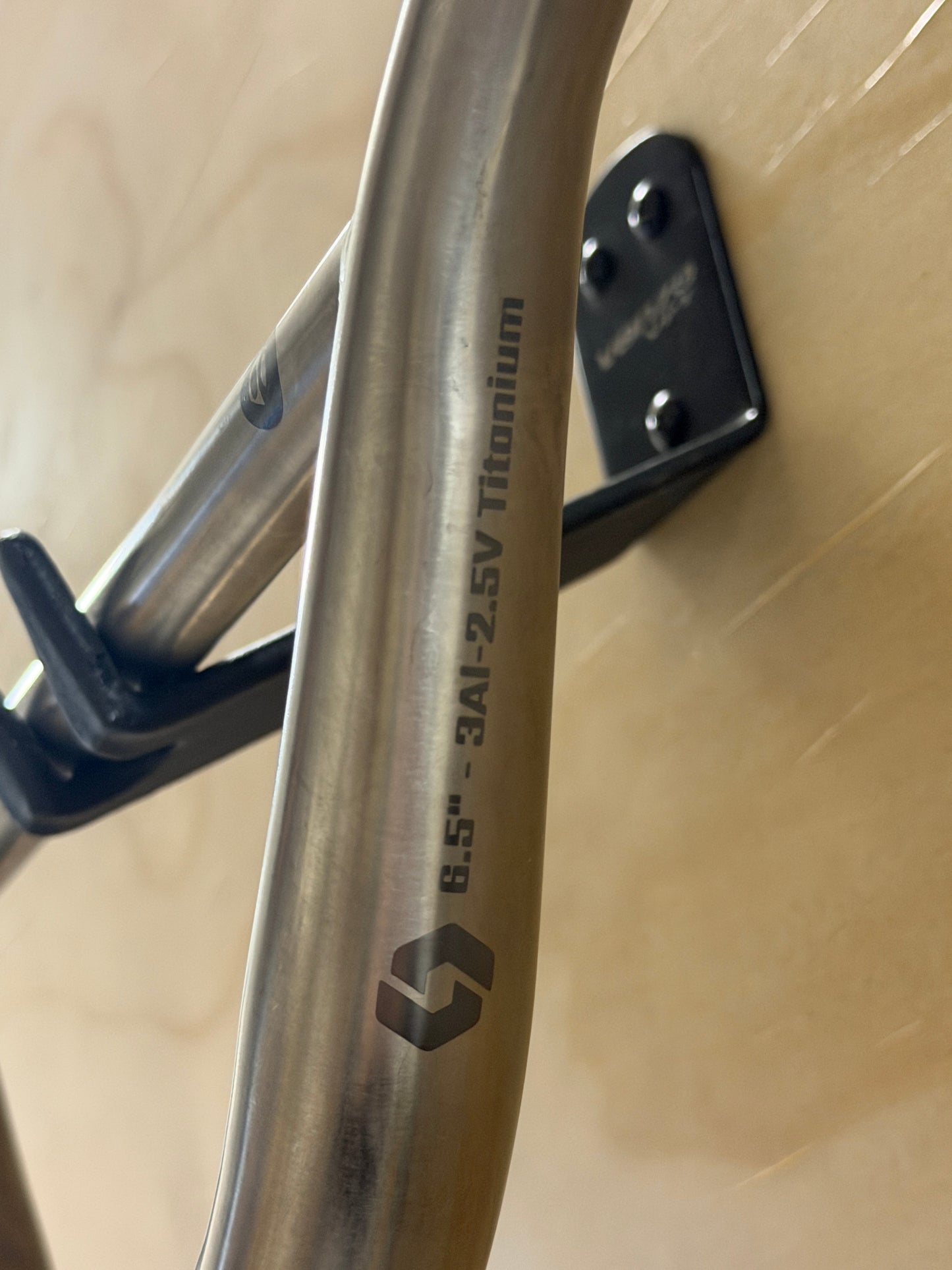 Box Hex Lab Oversized Titanium Handlebar 6.5" tall (DEMO)