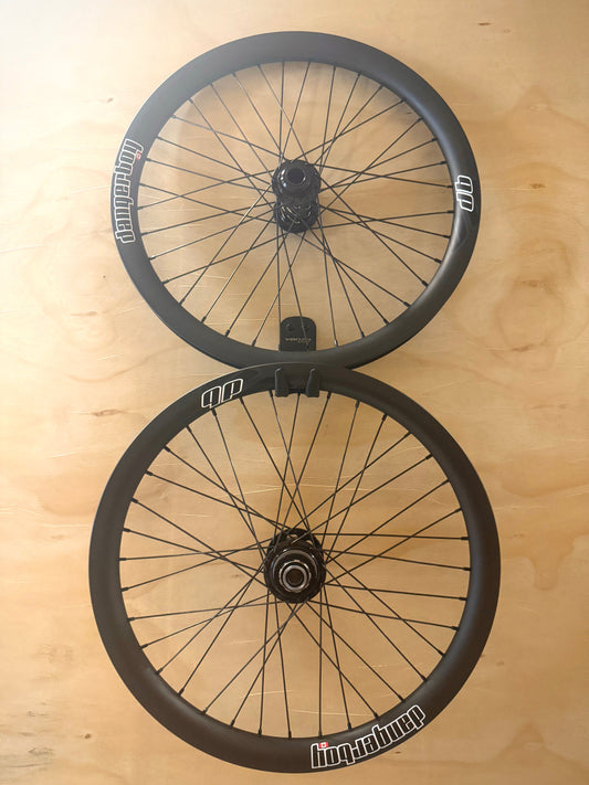 Pro Lite 36h Dangerboy Onyx Carbon Wheelset (15mm rear)