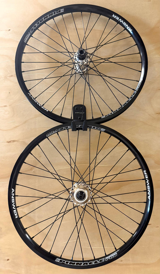 Pro 36h Answer Pinnacle OS20 Wheelset Black