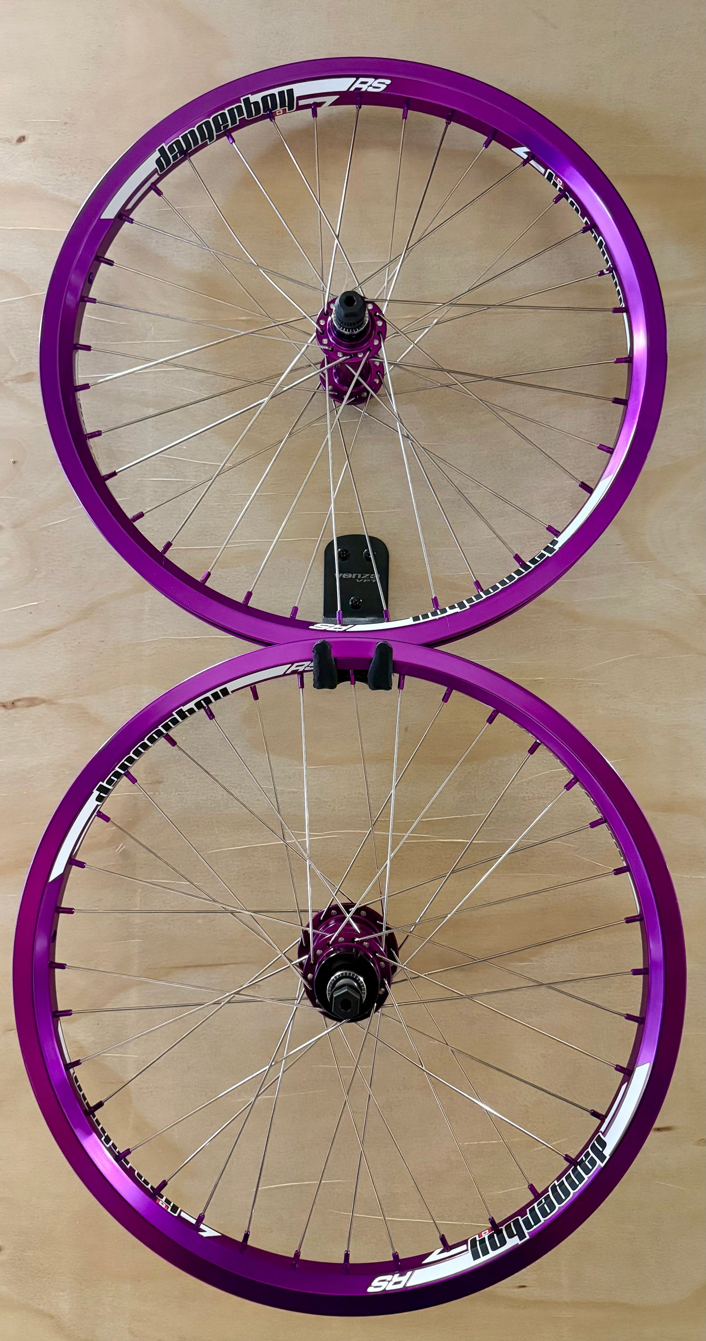 Pro 36h Dangerboy Wheelset Purple